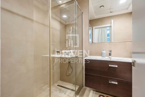 Appartement de 2 chambres à Marina Arcade Tower, UAE No. 217696 12