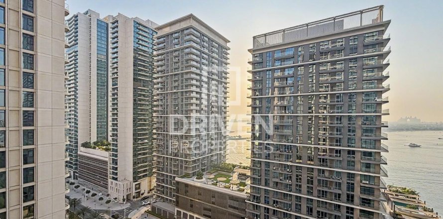 1 غرف نوم شقة في EMAAR Beachfront, الإمارات العربية المتحدة رقم 214392