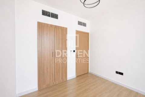 2 bedrooms Townhouse in Rukan, UAE No. 223049 9