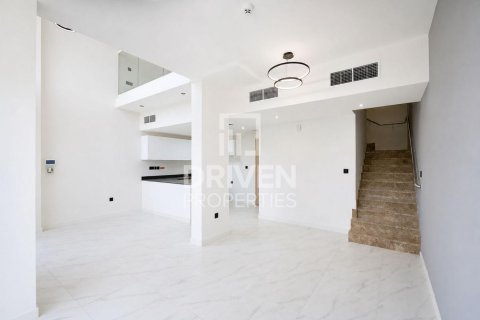 2 bedrooms Townhouse in Rukan, UAE No. 223049 3