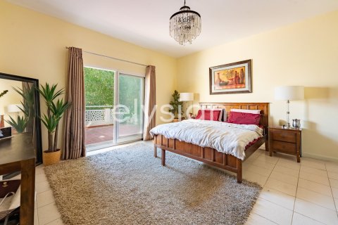 Villa de 4 dormitorios en Meadows, UAE No. 64643 8