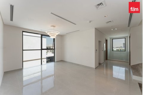 Villa de 5 dormitorios en Al Furjan, UAE No. 152846 12