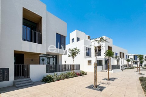 4 bedrooms Villa in Bliss, UAE No. 64658 9