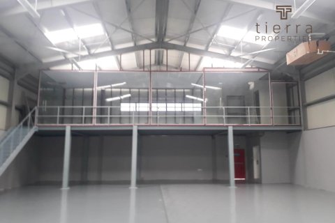 492.4m² Warehouse in Al Quoz, UAE No. 38853
