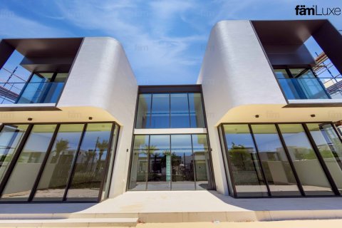 5 bedrooms Villa in Dubai Hills Estate, UAE No. 216445