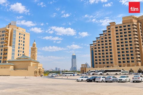 1036.6m² Land in Al Jaddaf, UAE No. 207706 5