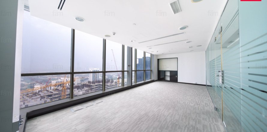314.9m² Office in Dubai, UAE No. 147706