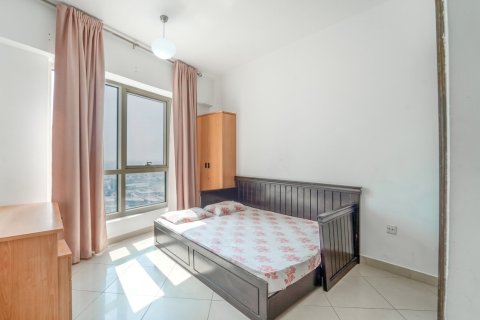 Квартира с 2 спальнями в Jumeirah Islands, ОАЭ №217080 14