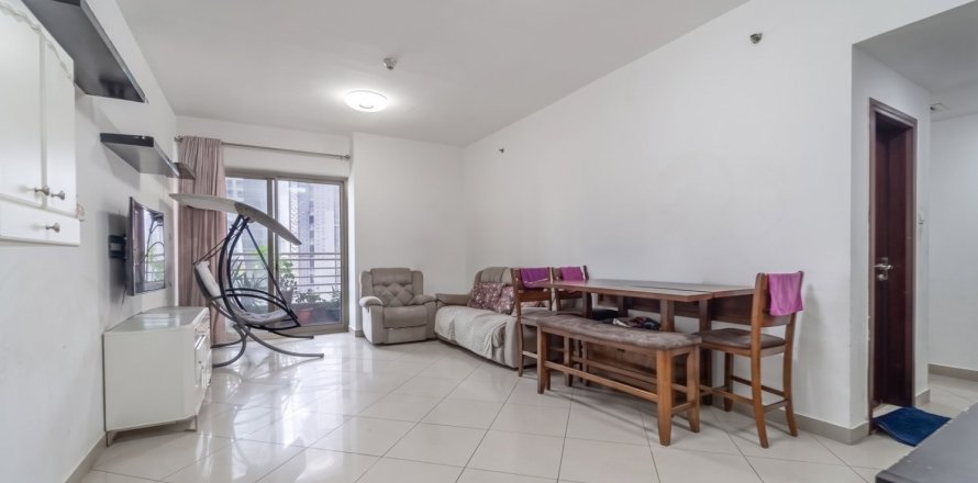 Квартира с 2 спальнями в Jumeirah Islands, ОАЭ №217080
