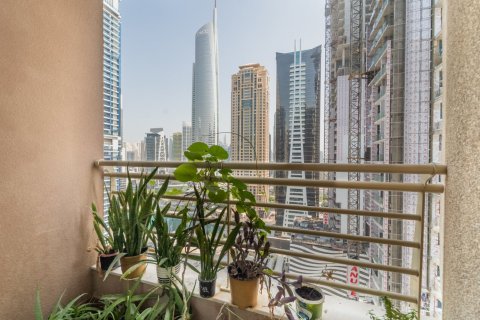 Квартира с 2 спальнями в Jumeirah Islands, ОАЭ №217080 18