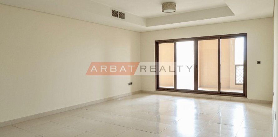 Apartment de 3 dormitorios en The Crescent, UAE No. 220381