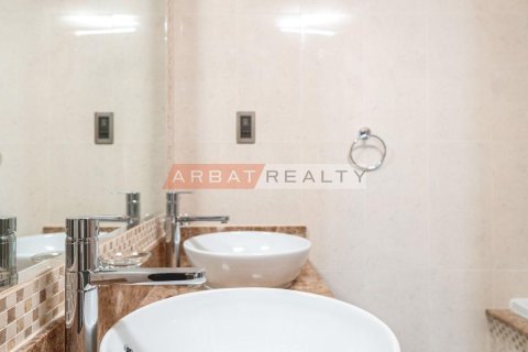 Apartment de 3 dormitorios en The Crescent, UAE No. 220381 13