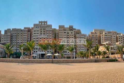 Apartment de 3 dormitorios en The Crescent, UAE No. 220381 5