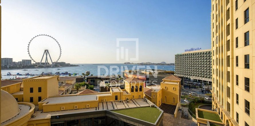 Apartment de 3 dormitorios en Rimal, UAE No. 218300