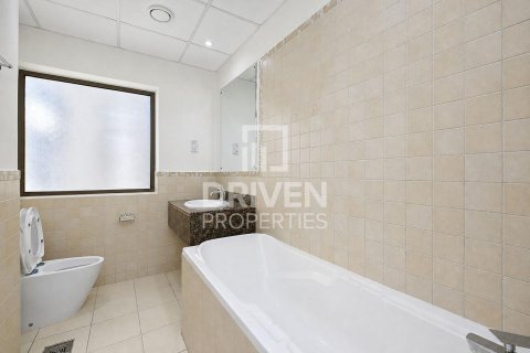 Apartment de 3 dormitorios en Rimal, UAE No. 218300 25
