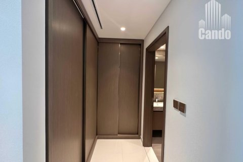 Квартира с 2 спальнями в EMAAR Beachfront, ОАЭ №80961 27