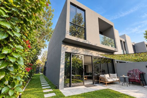3 غرف نوم تاون هاوس في Tilal City, الإمارات العربية المتحدة رقم 221571
