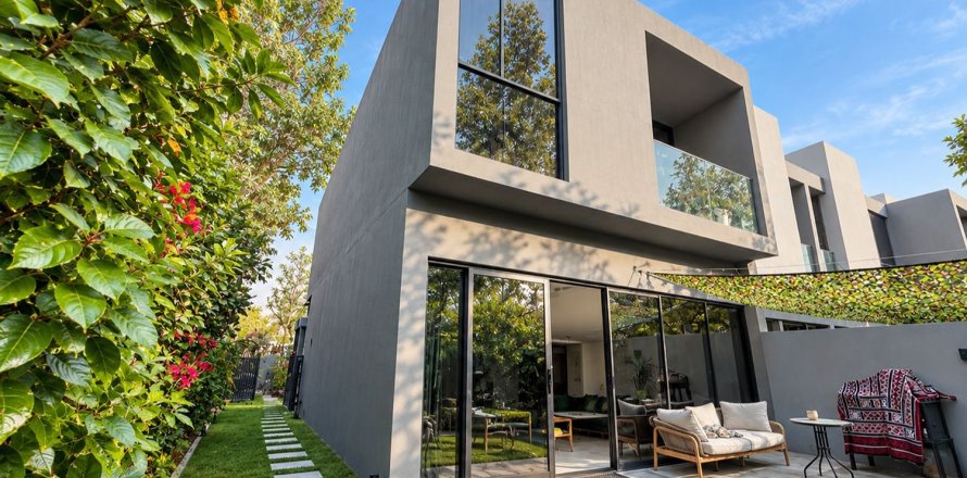 3 غرف نوم تاون هاوس في Tilal City, الإمارات العربية المتحدة رقم 221571