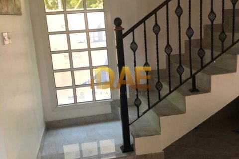 Villa de 5 chambres à Jumeirah 3, UAE No. 3645 7