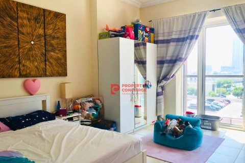 Apartment de 2 dormitorios en Jumeirah Lake Towers, UAE No. 39673 8