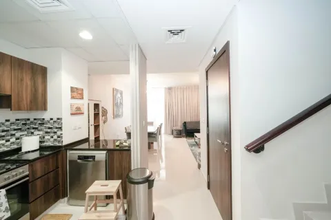 3 bedrooms Townhouse in Dubai, UAE No. 219098 9