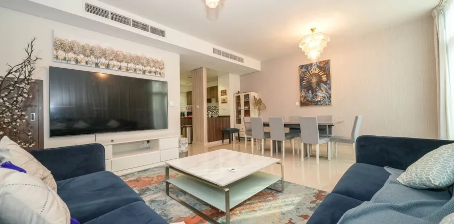 3 bedrooms Townhouse in Dubai, UAE No. 219098