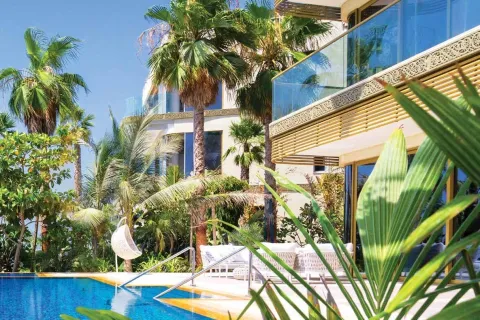 7 bedrooms Villa in Dubai, UAE No. 135027 10