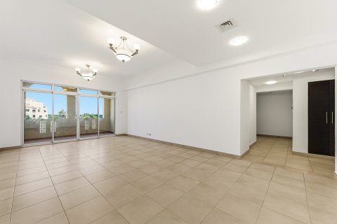Apartment de 2 dormitorios en Dubai Festival City, UAE No. 221653