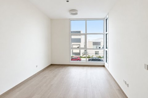 Villa de 4 dormitorios en Dubai Sports City, UAE No. 215363 7
