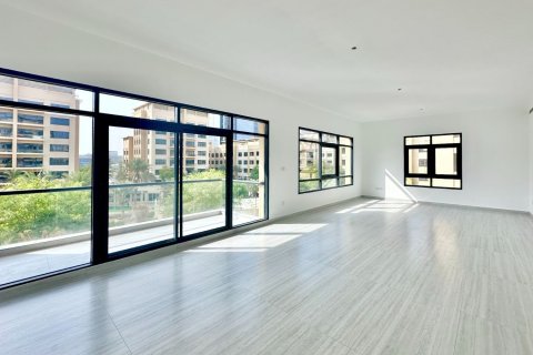 Apartment de 3 dormitorios en Greens, UAE No. 221720 4