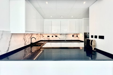 Apartment de 3 dormitorios en Greens, UAE No. 221720 6