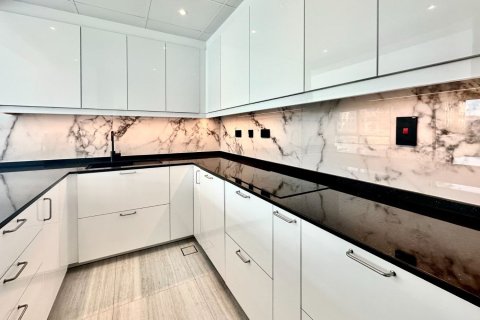 Apartment de 3 dormitorios en Greens, UAE No. 221720 9