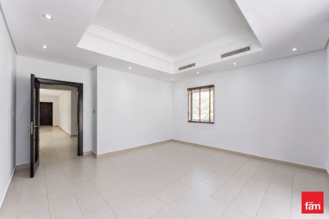 6 bedrooms Villa in Al Furjan, UAE No. 165977 18