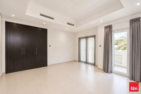 6 bedrooms Villa in Al Furjan, UAE No. 165977 14