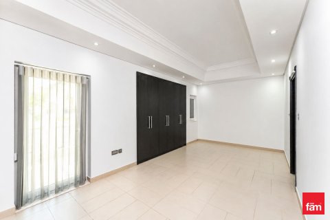 6 bedrooms Villa in Al Furjan, UAE No. 165977 16