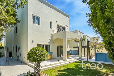 4 bedrooms Villa in Meadows 1, UAE No. 220763