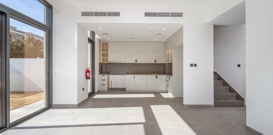 Townhouse de 3 dormitorios en Arabian Ranches 3, UAE No. 223455