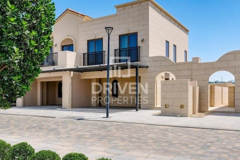 Townhouse de 3 dormitorios en Jumeirah Golf Estates, UAE No. 215241 3