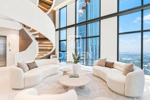 Duplex de 4 dormitorios en Central Park Tower, UAE No. 221420 5