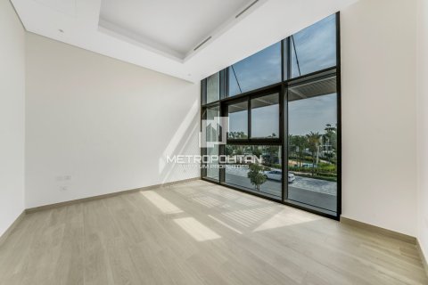 4 bedrooms Villa in District One, UAE No. 128113 14