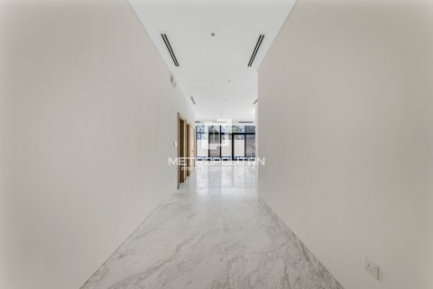 4 bedrooms Villa in District One, UAE No. 128113 8