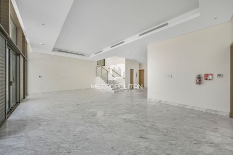 4 bedrooms Villa in District One, UAE No. 128113 3