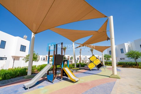 Townhouse de 2 chambres à Al Ghadeer, UAE No. 137118 31