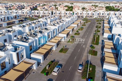 Townhouse de 2 chambres à Al Ghadeer, UAE No. 137118 37