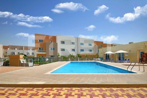 Villa de 2 chambres à Abu Dhabi, UAE No. 172369 16