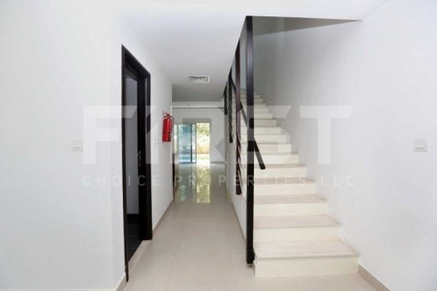 Villa de 2 chambres à Abu Dhabi, UAE No. 172369 14
