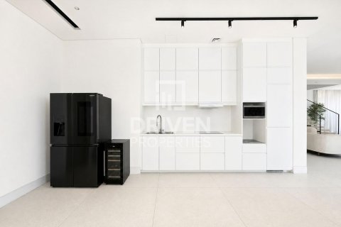 Villa de 5 dormitorios en Al Barsha South, UAE No. 221395 14