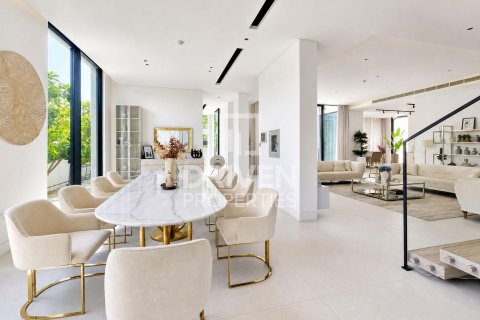 Villa de 5 dormitorios en Al Barsha South, UAE No. 221395 8
