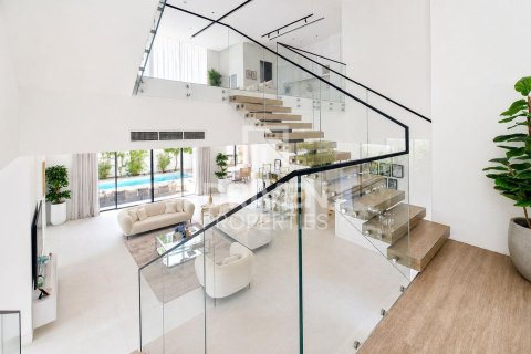 Villa de 5 dormitorios en Al Barsha South, UAE No. 221395 12