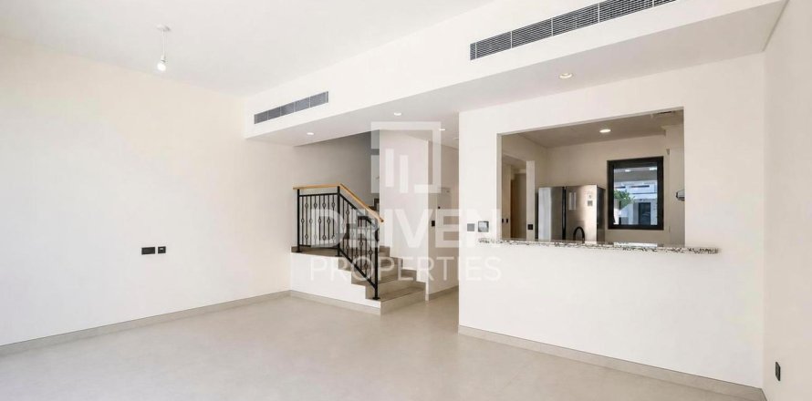 Townhouse de 3 dormitorios en Damac Lagoons, UAE No. 221415
